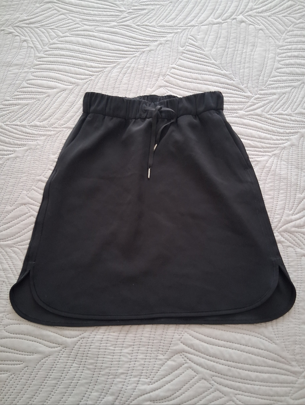 Lululemon Black Elastic-Waist Activewear Skirt